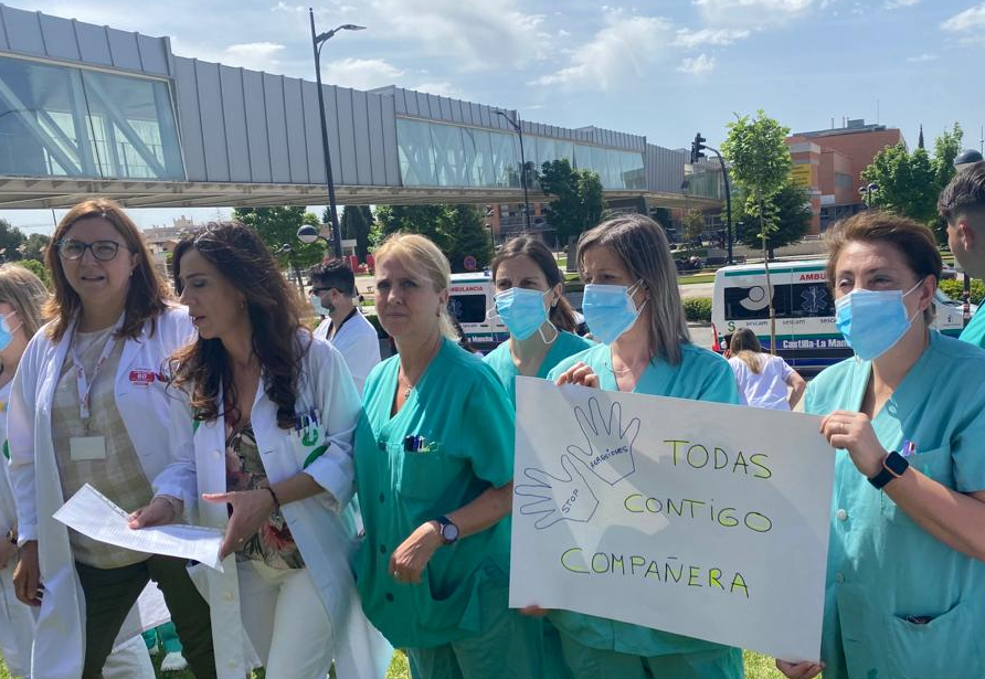 Sólo en Castilla-La Mancha más de cien enfermeras denunciaron agresiones en 2021. Surge una nueva estrategia para poner freno.